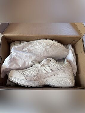New Balance 2002r White Quilted Trainer